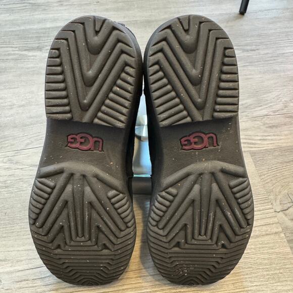 Ugg Duck Boots Women’s Size 7.5 Black Winter Warm Snow Ski Outdoors Hiking - Picture 4 of 10